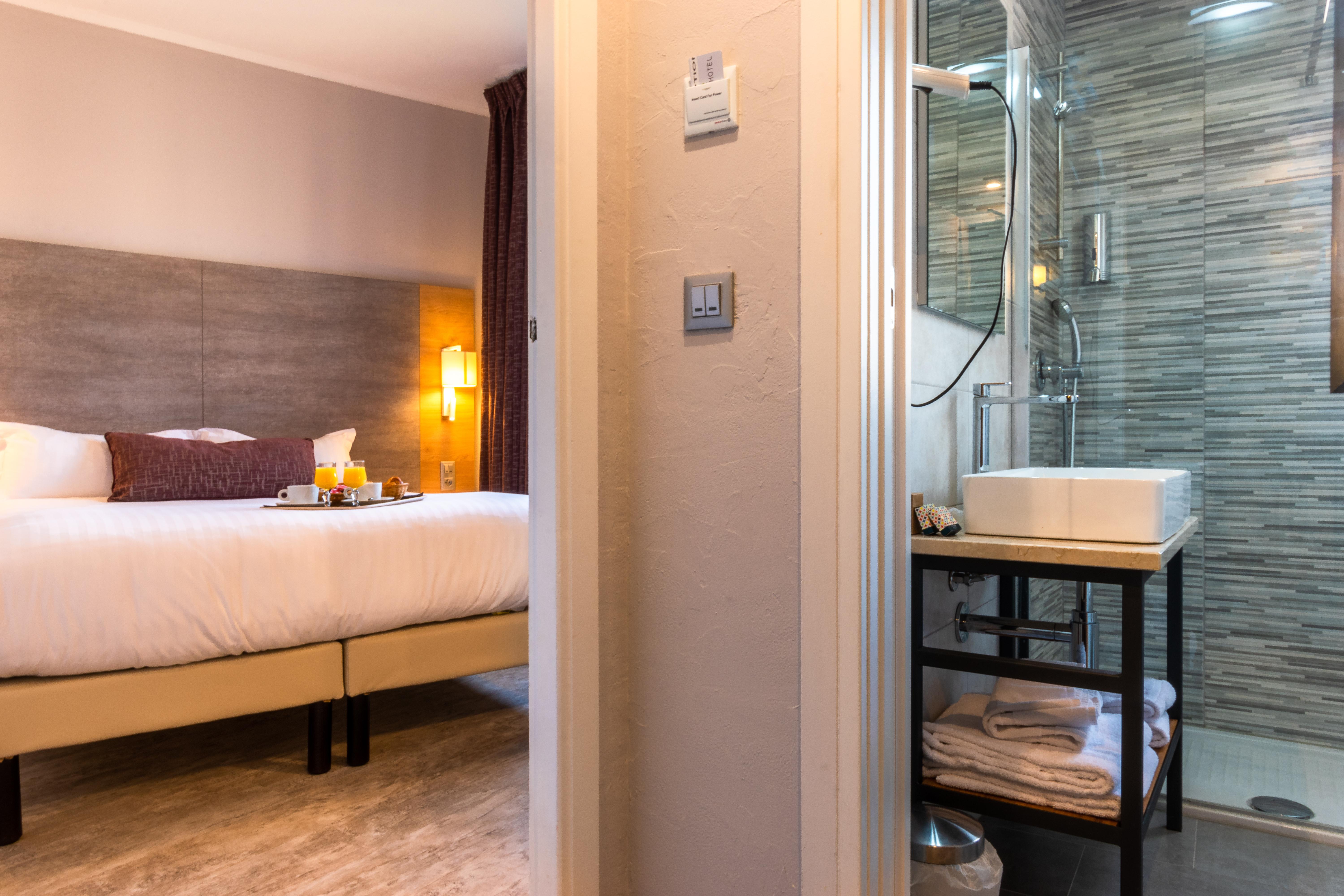 Hotel Bahia Villeneuve-Loubet Buitenkant foto