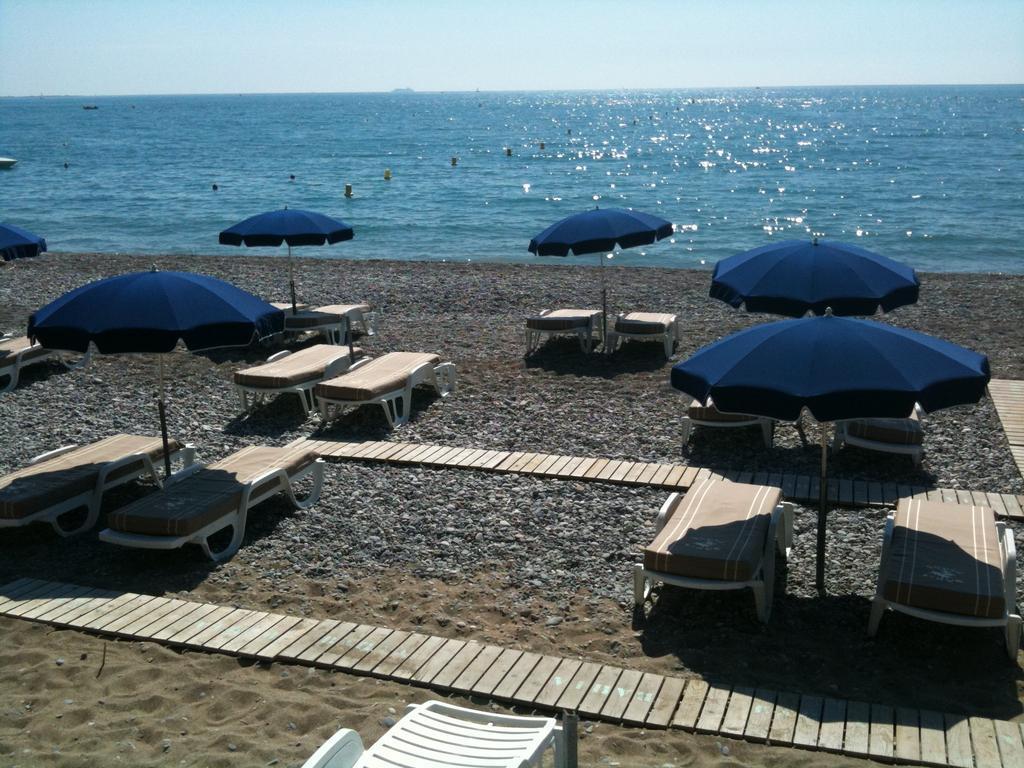 Hotel Bahia Villeneuve-Loubet Buitenkant foto